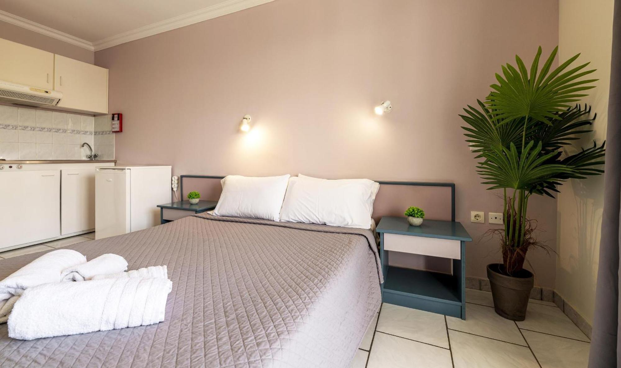 Sofia'S Hotel Kalamákion 외부 사진