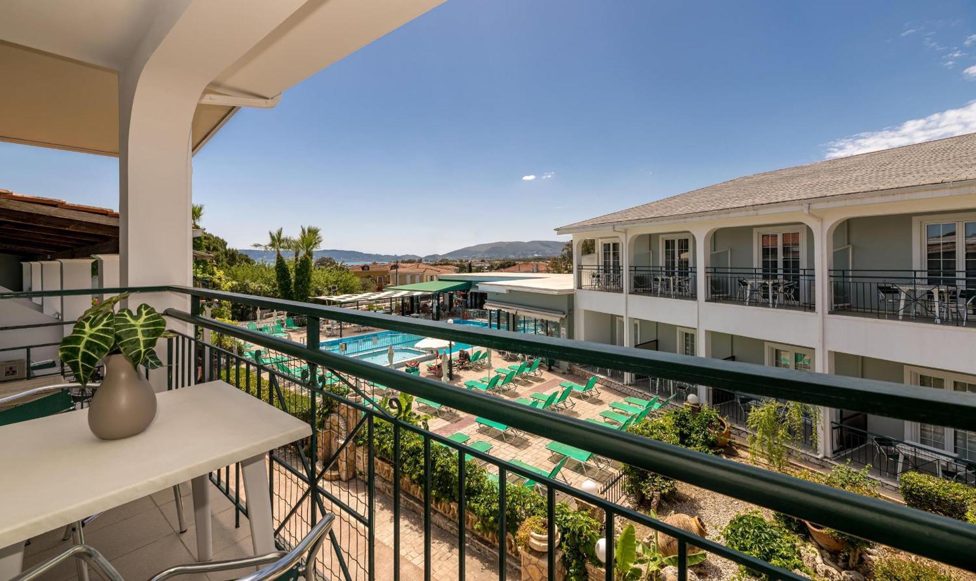 Sofia'S Hotel Kalamákion 외부 사진