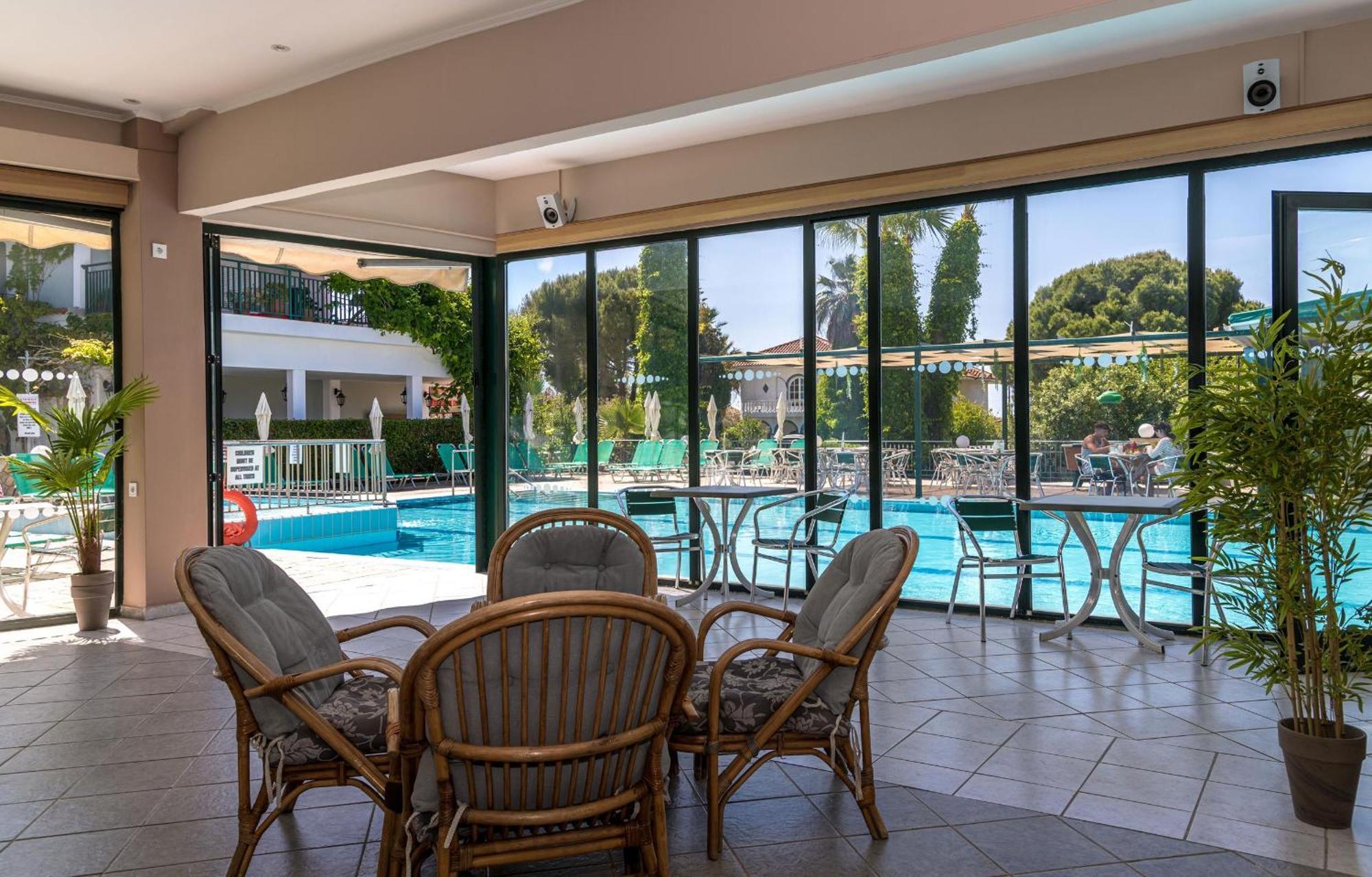 Sofia'S Hotel Kalamákion 외부 사진