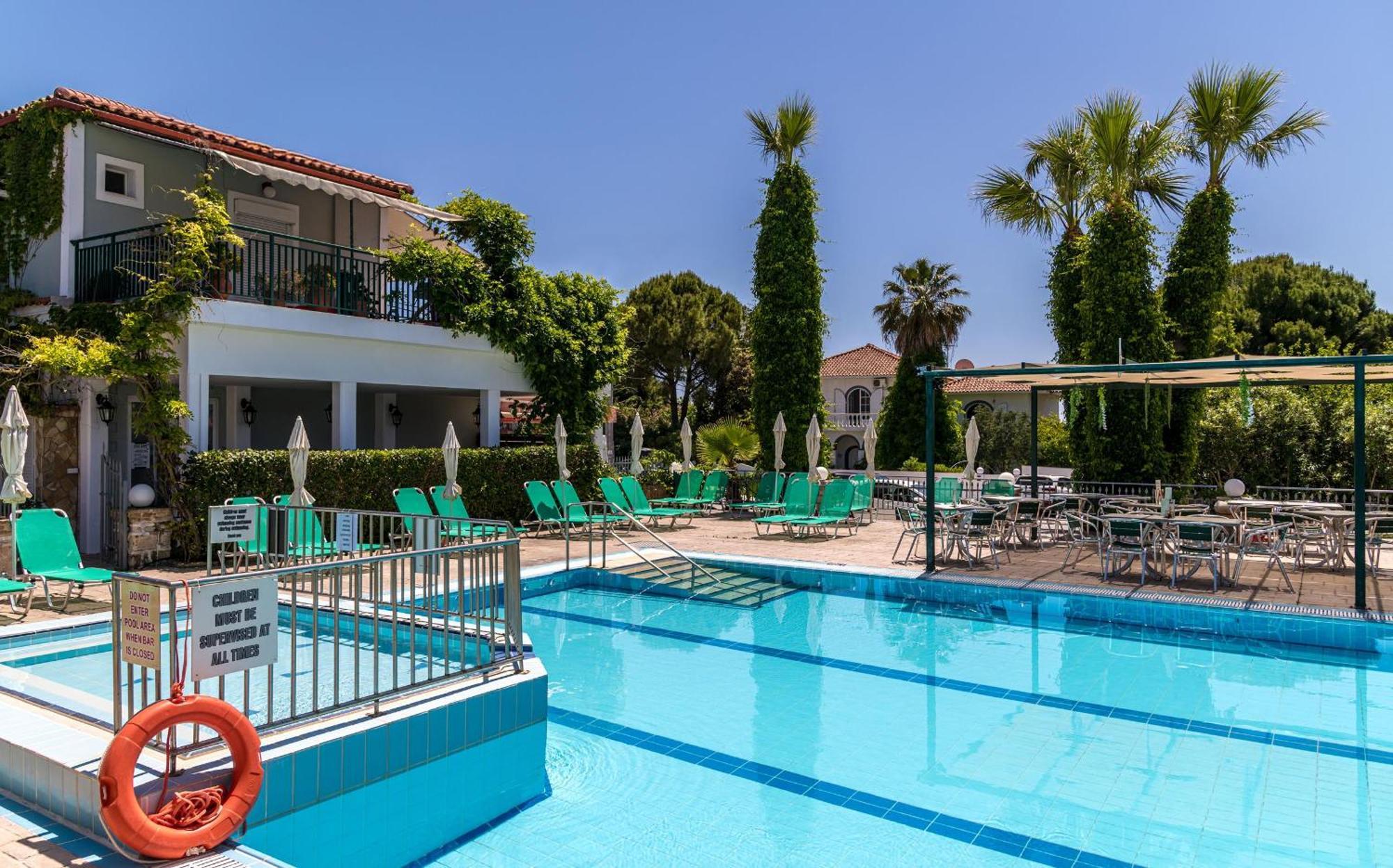 Sofia'S Hotel Kalamákion 외부 사진